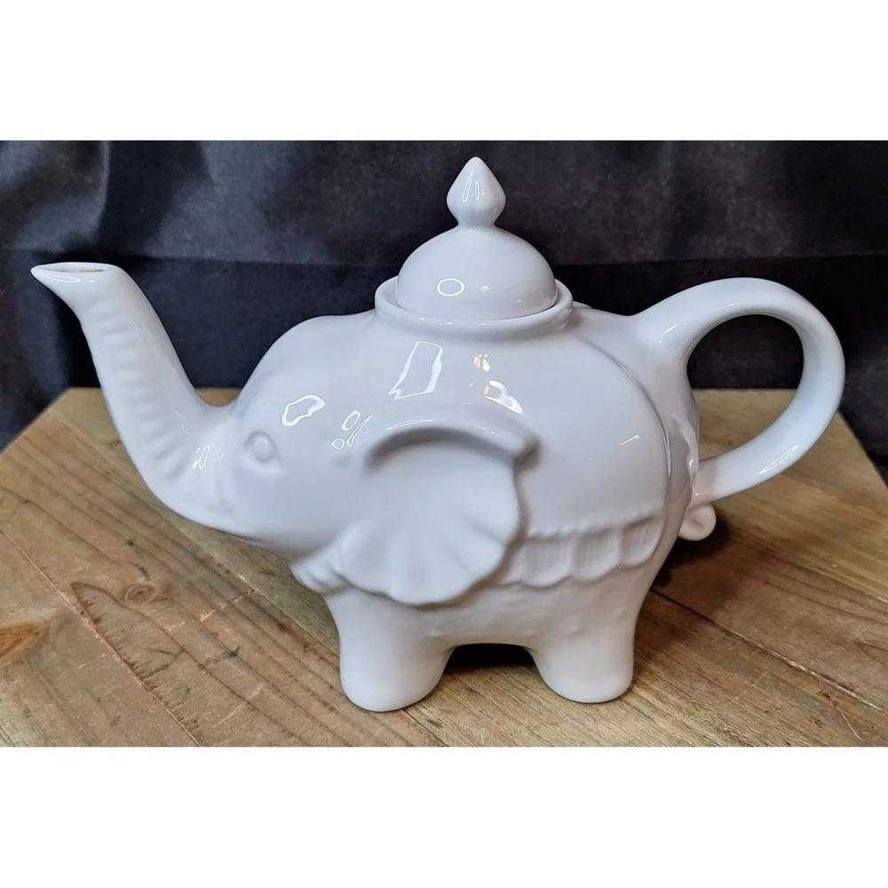BIA Cordon Bleu White Porcelain Elephant Teapot Ceramic Glossy Animal Pitcher